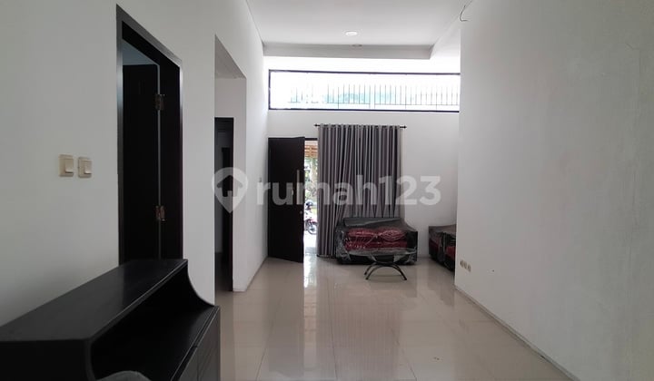 Disewakan Rumah 1 Lantai Kamar 3 Kamar Mandi Dalam Lippo Cikarang