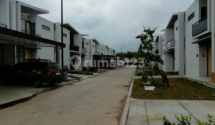 Disewakan Rumah Minimalis Baru 3 Kamar Akses Kawasan