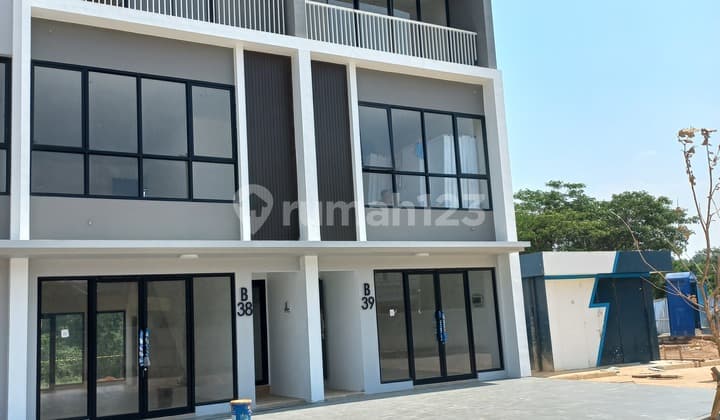 Disewakan Ruko Baru Lokasi Strategis Area Lippo Cikarang