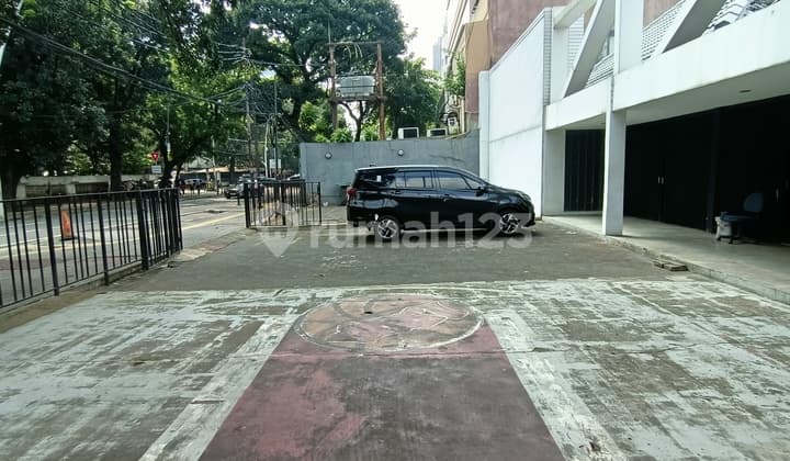 Hot Property in Prime Area Kebayoran Baru, South Jakarta