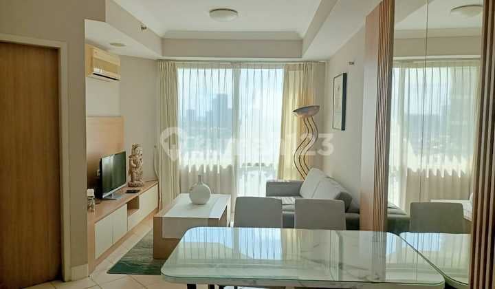 Apartment Batavia 1 Bed Room Renovated Minimalis., Strategic Location At Cbd Area