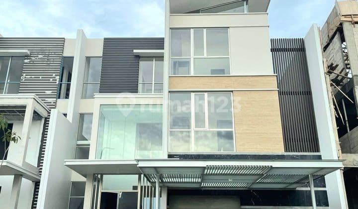 House in Golf Island, PIK 3 Floors with Elevator + Swimming Pool! (12x35)