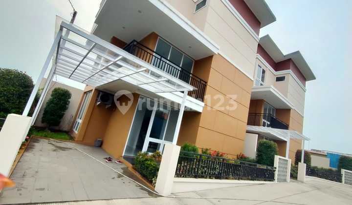 Hunian Baru Bagus Sekali 3 Lantai Temuputih Cilegon
