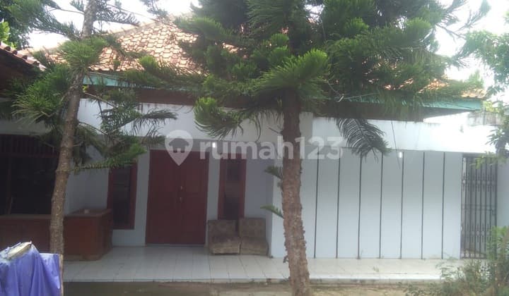 Hunian Oke Plus Tanah Komplek Khi Dekat Alun Alun