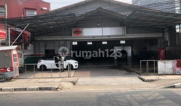 The Land with Carwash in Downtown Sempu Cipare