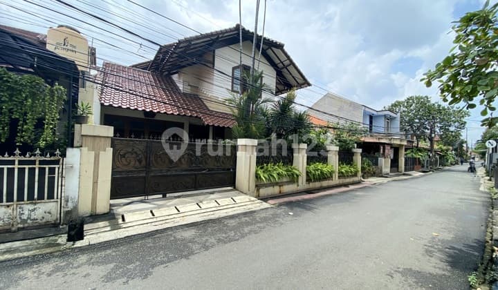 Affordable House on Jl. Swadaya, East Pejaten, Pasar Minggu