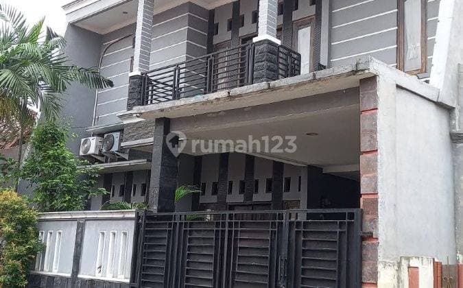 Rumah Di Perumahan Larangan Indah Jalan Anggrek Tangerang