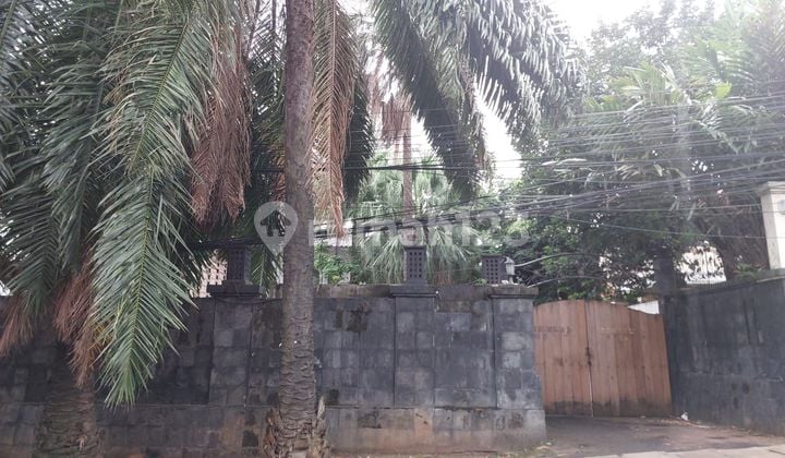 Rumah Mewah Hitung Tanah Di JL Lebak Bulus Cilandak Jaksel