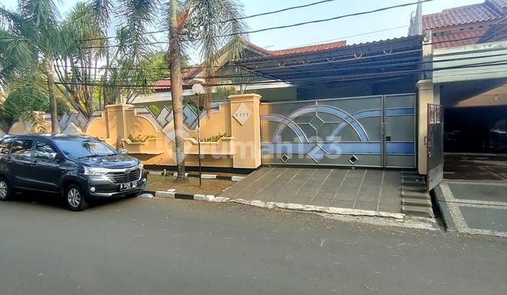 Rumah Tua Hitung Tanah Di Alfa Indah Jakarta Selatan
