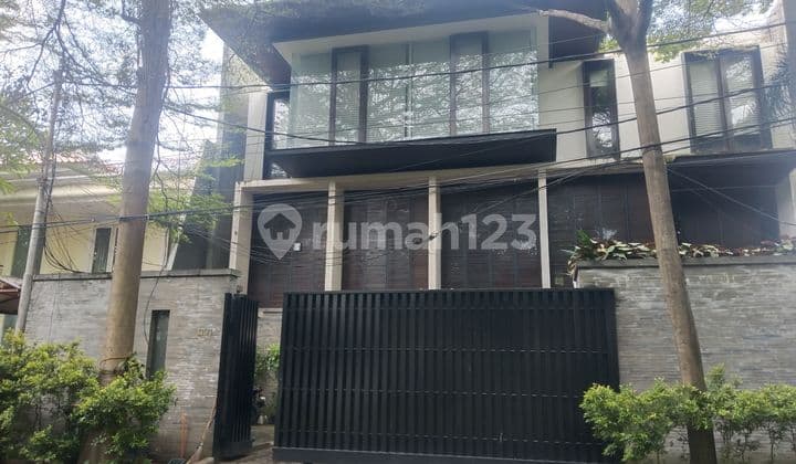 Hunian Mewah Siap Huni Jl Panglima Polim Kebayoran Baru