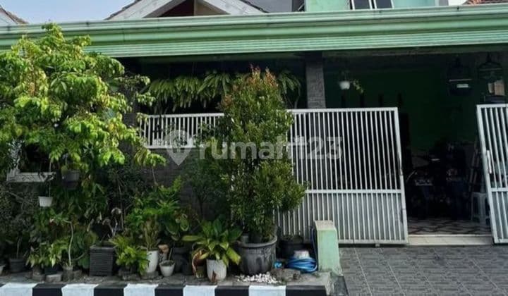 Dijual Rumah babatan pilang wiyung Siap Huni dekat Royal Residence dan Citraland