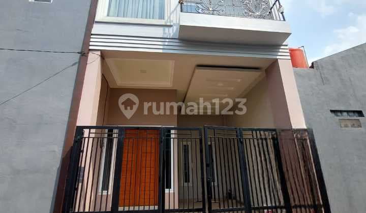 Rumah Dijual di Poris Indah 2 Lantai Baru Renovasi SHM Timur 1.2M