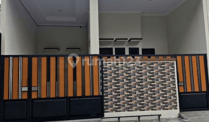 Rumah di Jual di Simprug Poris - Super Mura - Terbatas