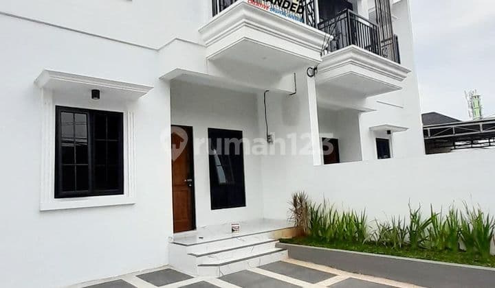 Rumah Baru 2 Lantai Siap Huni Akses Dekat Tol di Kawasan Premium