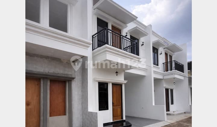 Rumah 2 Lantai, Dekat Akses Tol dan Fasilitas Kesehatan, bisa Cicilan Bertahap