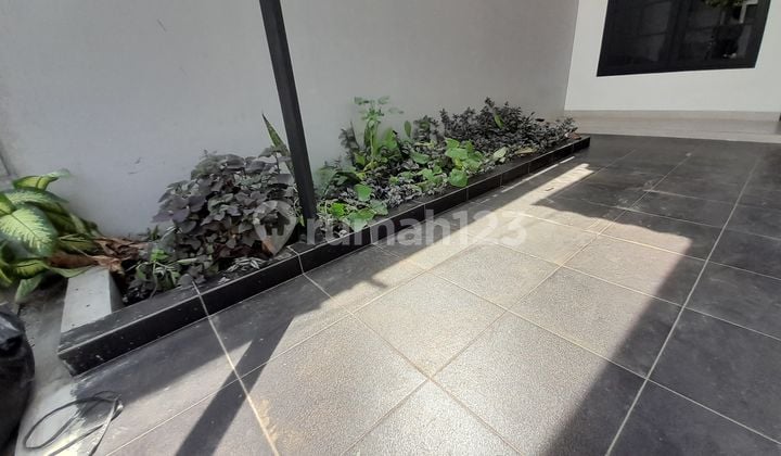 Rumah Modern di Harjamukti, Cuma 5 Menit ke LRT Harjamukti & 4 Menit ke Tol Cimanggis