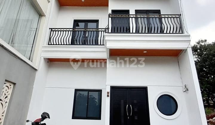 Rumah Baru Siap Huni Akses Jalan Lebar, Dekat Exit Tol Cibubur