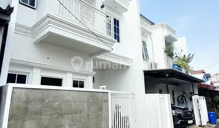 Rumah Baru 2 Lantai di Cijantung Dekat Mall Cijantung dan Tol Tb Simatupang