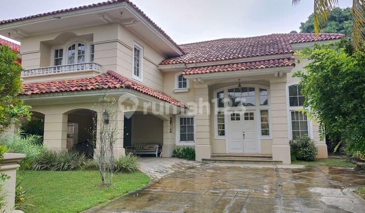 Rumah Mewah 2 Lantai Kondisi Furnished Di Kawasan Lippo Central Karawaci