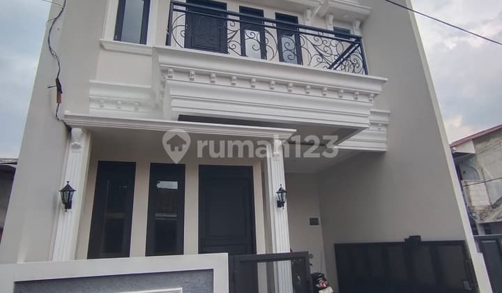 Dijual Cepat Rumah Classik Baru Siap Huni