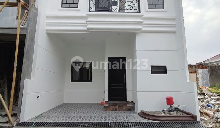 Dijual Cepat Rumah Classic Baru Dalam Cluster