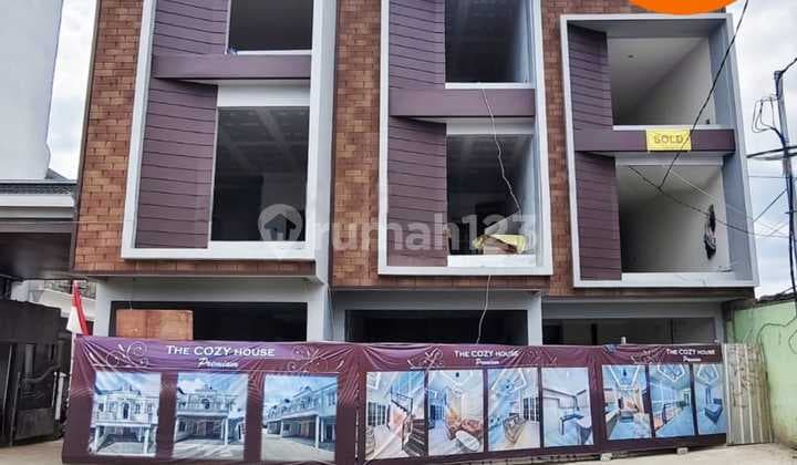 Dijual Ruko Baru Siap Usaha Pingir Jalan Raya