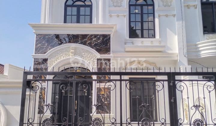 Dijual Rumah Ada Rooftop Jagakarsa Dekat Tol Andara