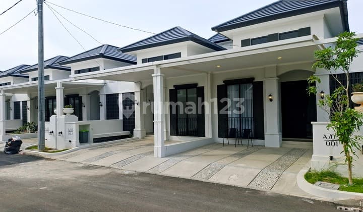 Ready to Occupy, Can Move in Immediately, Train Station Within the Housing Complex