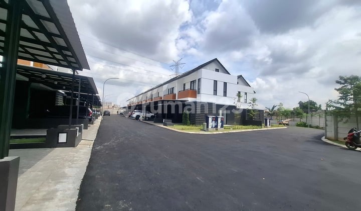 Rumah Hoek 2 Lantai Dekat Stasiun dan Tol Bekasi Timur Surat SHM