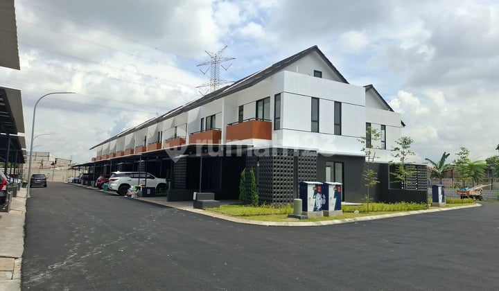Dijual Rumah 2 Lantai SHM Cicilan 4 Jutaan Dekat Stasiun KRL