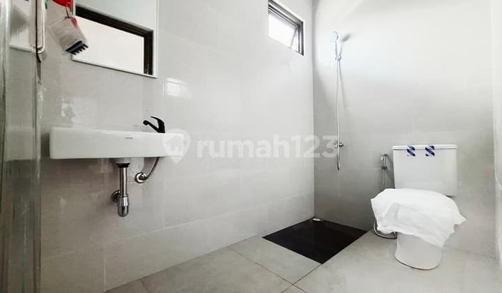 10 Juta All In Langsung Pindahan Strategis Dekat Tol dan Stasiun