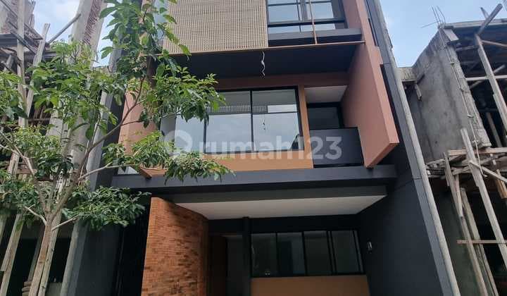 For Sale Rumah Cilandak Lt 125m² Lb 320m² 6 Kt 5 Km Shm 9.24