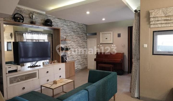 Rumah Cluster Di Jakarta Timur 2 Lt. 5 BR Furnished SHM 02.2024