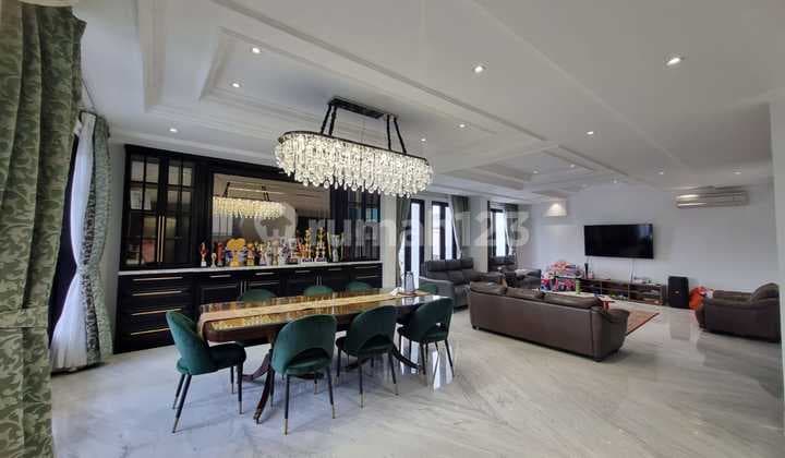 American Classic Style 4-Storey House for Rent in Tanjung Barat 02.2024