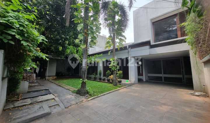 Nice 2-Story House With Pool Area Senopati 05.24