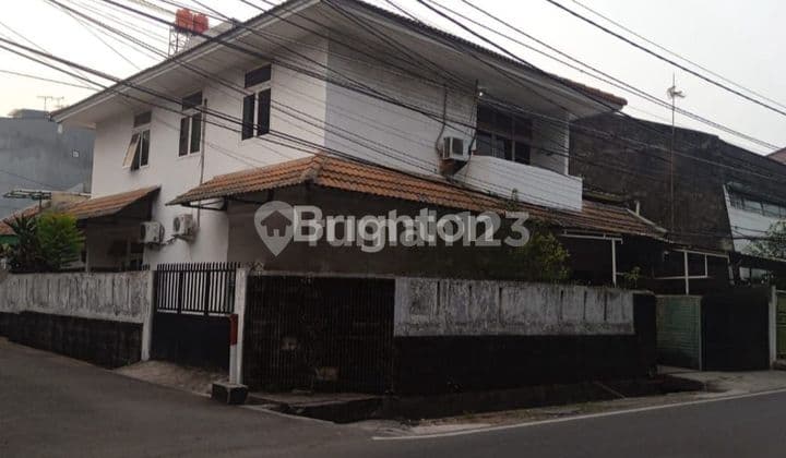 Rumah Murah 2 Lantai Cocok Kos Di Tanjung Duren, Turun Harga 10 M -> 9,5 M ( Masih Nego ) SHM Rumah di TANJUNG DUREN, Tanjung Duren