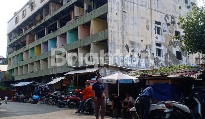 GEDUNG LAMA GLODOK JAKARTA PUSAT, BANGUNAN 7 LANTAI BANDING HARGA 59M -> 50M -> 47,5M (NEGO) GEDUNG LAMA GLODOK JAKARTA PUSAT, BANGUNAN 7 LANTAI BANDING HARGA 59M -> 50M -> 47,5M (NEGO)