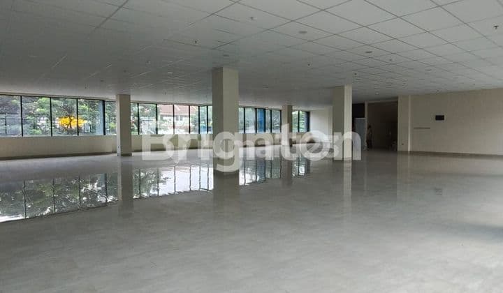 GEDUNG BARU DI PONDOK PINANG, BANGUNAN 5,5 LANTAI