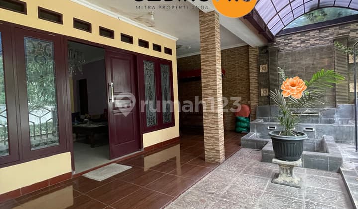 Dijual Murah Rumah 2,5 Lantai Camar di Sektor 3 , Bintaro