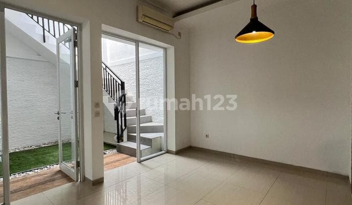 Nice Well-Maintained House 136 SqM Ready to Live In at Alam Sutera