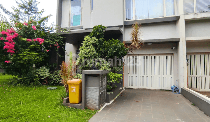 Affordable Minimalist Comfortable & Serene House in Kebayoran Bintaro Jaya