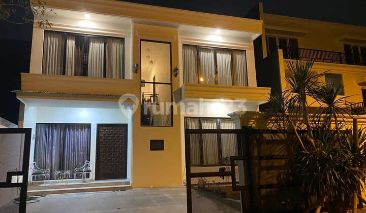 Rumah Mewah 2 Lantai Modern Classic di Puspita Loka BSD City
