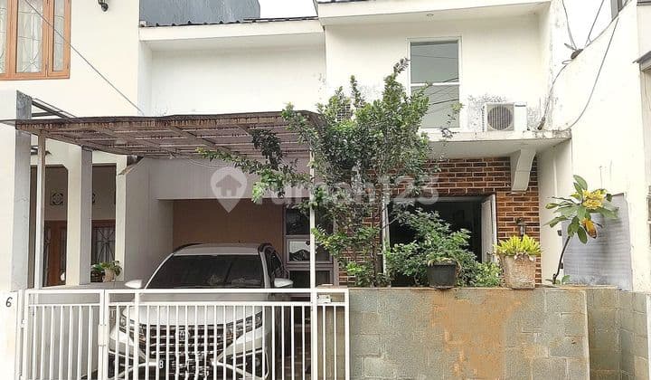 Rumah Bagus 1 Lantai SHM di Sektor 5 Bintaro