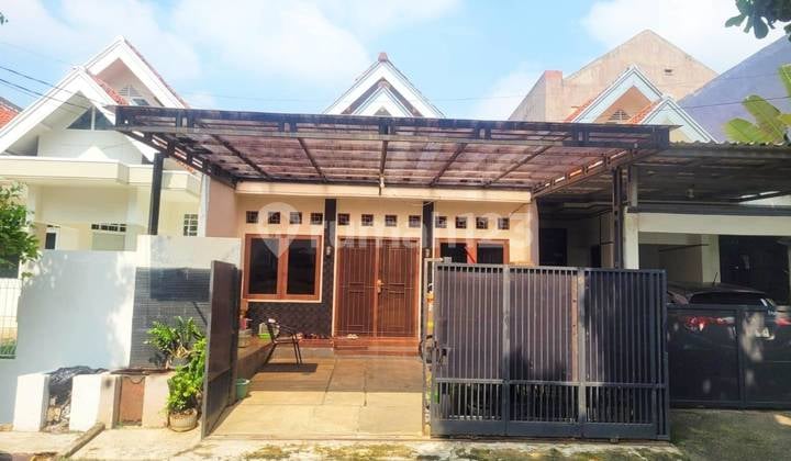 1-Storey House, Strategic Location, Freehold Title in Graha Raya Bintaro