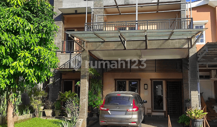 Rumah Bagus 3 Lantai Shm Di Graha Raya Bintaro