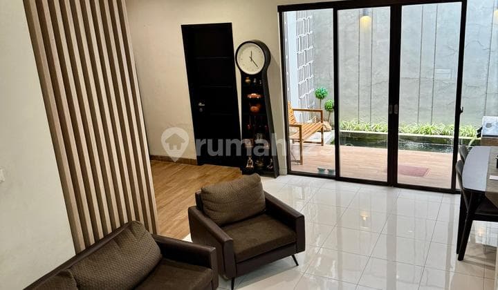 Rumah Cantik 2 Lantai Siap Huni Semi Furnished Discovery Bintaro
