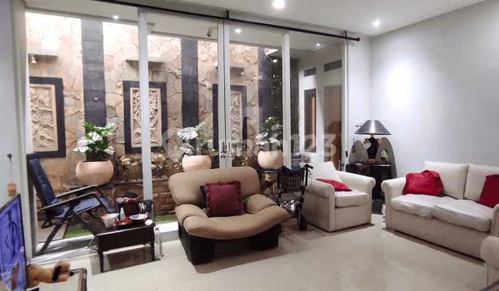 Rumah Cluster Bagus Minimalis 2 Lantai di Sektor 2 Bintaro