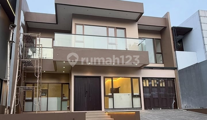 Rumah Bagus 2 Lantai Minimalis Siap Huni di Kebayoran Bintaro
