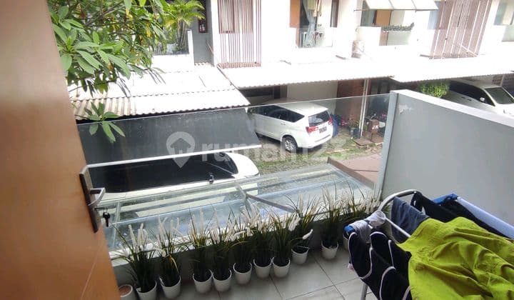 Rumah Cluster Bagus Minimalis 2 Lantai di Sektor 2 Bintaro