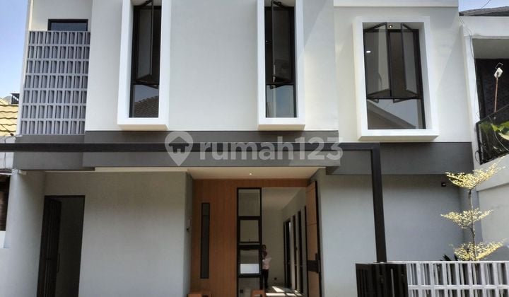 Rumah Bagus Minimalis 2 Lantai Siap Huni Di Sektor 3 Bintaro